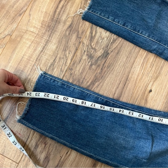 Madewell The High-Rise Slim Boyjean Crop in Barksdale Wash - Picture 9 of 14